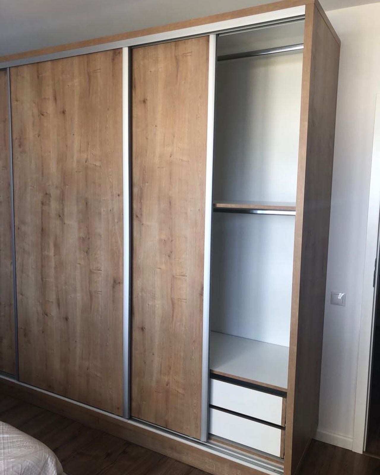 Living-Dressing-Dormitor – URBANMOB CLUJ